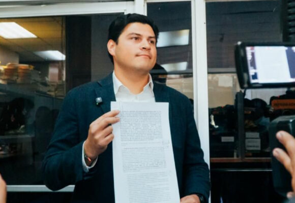 “JUICIO POLÍTICO CARECE DE SUSTENTO JURÍDICO Y RESPONDE A INTERESES PARTIDARIOS”: OCHOA