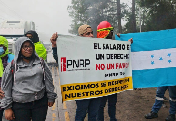 GOBIERNO INCUMPLE SALARIOS A EMPLEADOS DE ENEE QUE AMENAZAN CON PARALIZACIONES NACIONALES