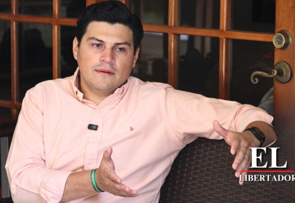 “LO ENFRENTARÉ SIN ESCONDERME”: OCHOA FIRME ANTE JUICIO DEL BIPARTIDISMO