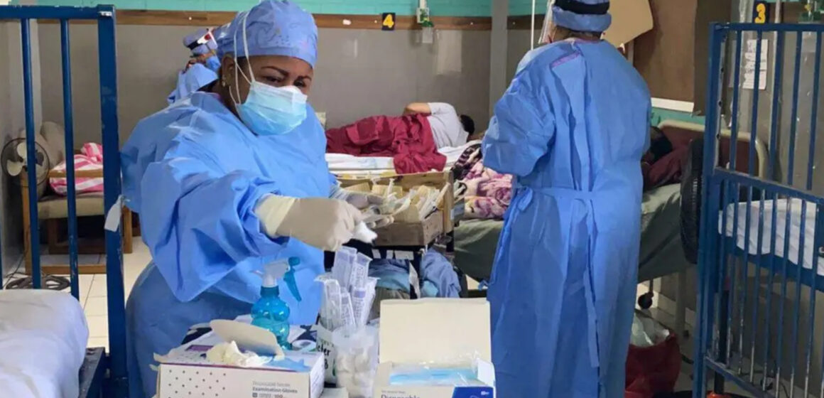 EN DOS MESES GOBIERNO ASFURA DEBILITÓ LA SALUD PÚBLICA CON “EMERGENCIA” EN DOS MESES GOBIERNO ASFURA DEBILITÓ LA SALUD PÚBLICA CON “EMERGENCIA”