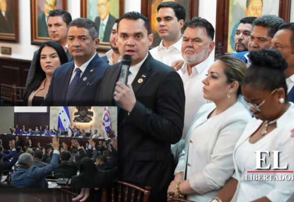 “VOTAN COMO PATRONATO”: CUESTIONAN TRANSPARENCIA EN CONGRESO DE ZAMBRANO “VOTAN COMO PATRONATO”: CUESTIONAN TRANSPARENCIA EN CONGRESO DE ZAMBRANO