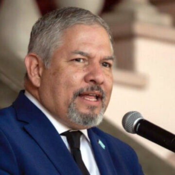 EXCANCILLER DENUNCIA ESTRATEGIA DEL BIPARTIDISMO PARA «REVIVIR» DICTADURA EN HONDURAS