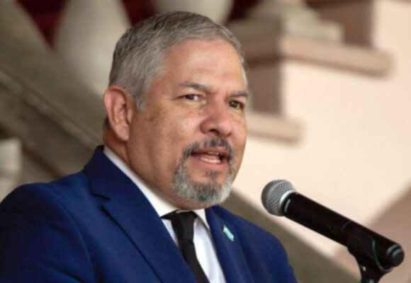 EXCANCILLER DENUNCIA ESTRATEGIA DEL BIPARTIDISMO PARA «REVIVIR» DICTADURA EN HONDURAS