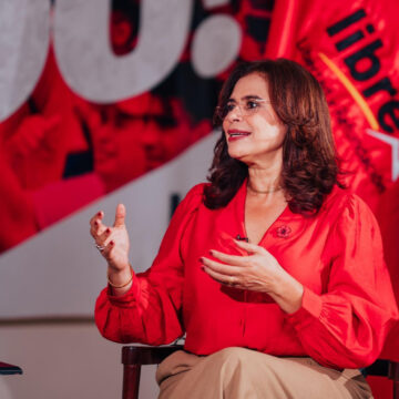 PRIVATIZACIÓN Y “PRESUPUESTO DE HAMBRE”: RIXI ARREMETE CONTRA GOBIERNO