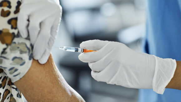 CUBA DESARROLLA UN CANDIDATO VACUNAL ÚNICO EN EL MUNDO CONTRA EL CÁNCER