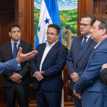 GOBIERNO ACUERDA CONGELAR PRECIOS DEL CEMENTO POR SEIS MESES GOBIERNO ACUERDA CONGELAR PRECIOS DEL CEMENTO POR SEIS MESES