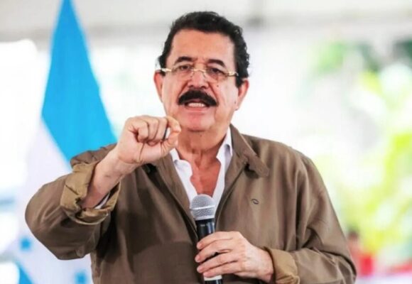 “MEL” ADVIERTE A ANDURAY CON DEMANDA POR FALSA ACUSACIÓN DE CORRUPCIÓN
