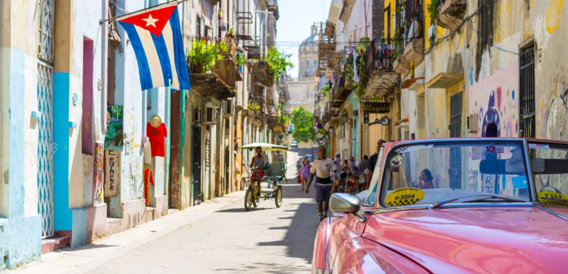 RUSIA ESTÁ CODO CON CODO CON CUBA Y NO ABANDONARÁ SUS PRINCIPIOS