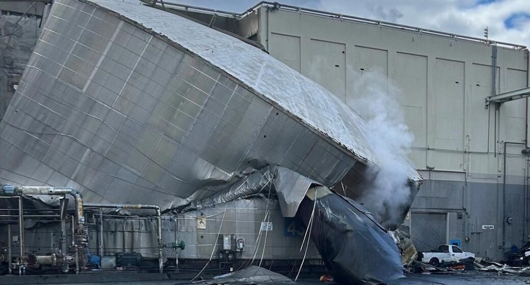 EXPLOSIÓN QUÍMICA EN EE.UU.: MUERTOS, DESAPARECIDOS Y HERIDOS CON QUEMADURAS (FOTOS, VIDEO)