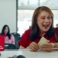MAMÁ PUEDE GANAR 100 MIL LEMPIRAS CON REMESAS ATLÁNTIDA