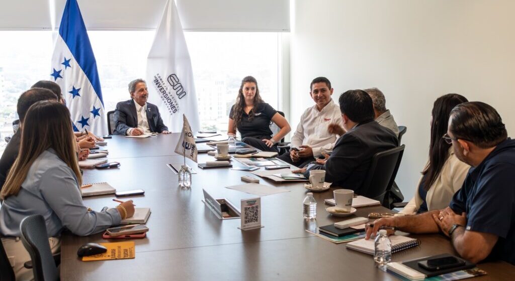 CONSEJO DE INVERSIONES E INFOP PROMUEVEN ALIANZA CON EMPRESA DE EE.UU. CONSEJO DE INVERSIONES E INFOP PROMUEVEN ALIANZA CON EMPRESA DE EE.UU.