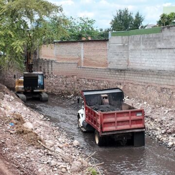 ALCALDÍA REALIZA DRAGADO EN SEIS PUNTOS DE LA CAPITAL HONDUREÑA