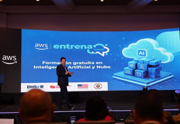 AMAZON WEB SERVICES CAPACITARÁ A 15,000 HONDUREÑOS
