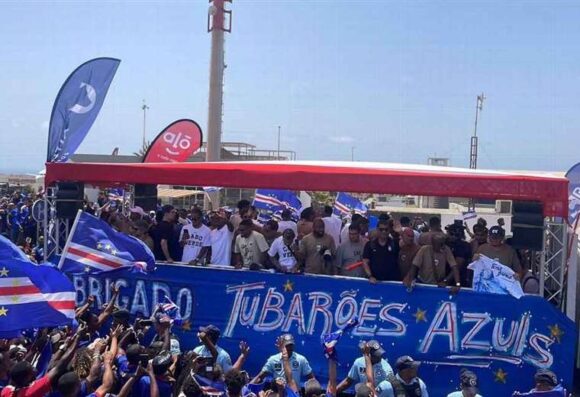 ¡CAMPEÓN DEL PUEBLO! CABO VERDE CONQUISTÓ EL MUNDO, RECIBIDOS CON HONOR Y CARNAVAL