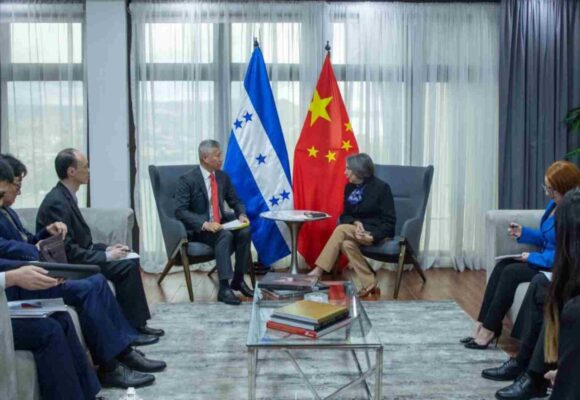 CHINA ELOGIA DISCIPLINA HONDUREÑA PARA RESPETAR VÍNCULO DIPLOMÁTICO