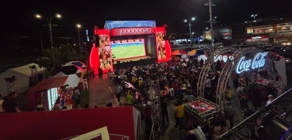 “COCA-COLA GOL FEST”, LA PASIÓN DEL MUNDIAL CONTAGIA FAMILIAS HONDUREÑAS