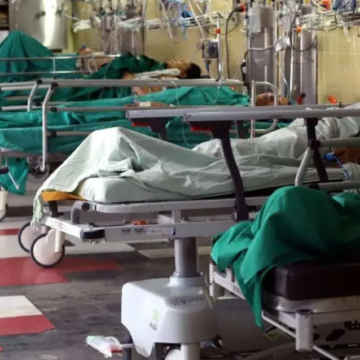 “SE ESTÁN SUSPENDIENDO ALGUNAS CIRUGÍAS PORQUE NO HAY ROPA ESTÉRIL”: PRESIDENTE DEL COLEGIO MÉDICO
