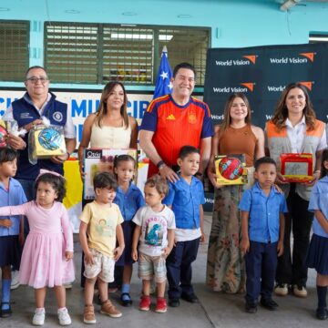 ALIANZA CON “WORL VISION” Y TECHO FORTALECE CENTROS DE CUIDADO INFANTIL EN LA CAPITAL ALIANZA CON “WORL VISION” Y TECHO FORTALECE CENTROS DE CUIDADO INFANTIL EN LA CAPITAL
