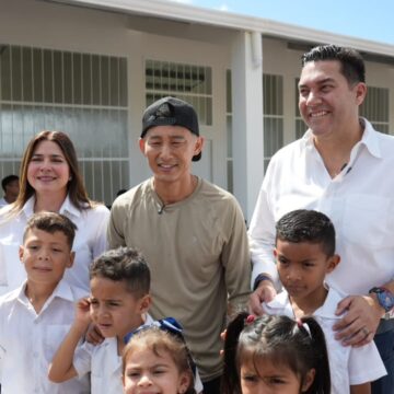 ALCALDE ZELAYA Y SHIN INAUGURAN PROYECTO PARA 80 NIÑOS EN LA CERRO GRANDE ALCALDE ZELAYA Y SHIN INAUGURAN PROYECTO PARA 80 NIÑOS EN LA CERRO GRANDE