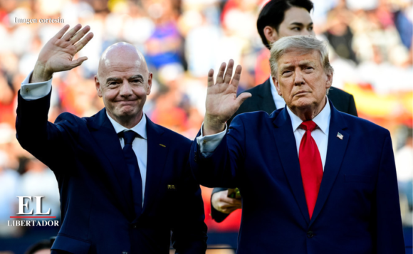 ¡ROJA! INFANTINO CASI EXPULSADO DE FIFA POR BUSCAR VENDER “MUNDIAL” A EE.UU.; PIDE AUXILIO A TRUMP ¡ROJA! INFANTINO CASI EXPULSADO DE FIFA POR BUSCAR VENDER “MUNDIAL” A EE.UU.; PIDE AUXILIO A TRUMP