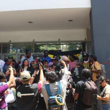 GARÍFUNAS PROCEDEN CONTRA PERIODISTA RACISTA Y PRESIONAN POR CASO CONTRA TELEVICENTRO GARÍFUNAS PROCEDEN CONTRA PERIODISTA RACISTA Y PRESIONAN POR CASO CONTRA TELEVICENTRO