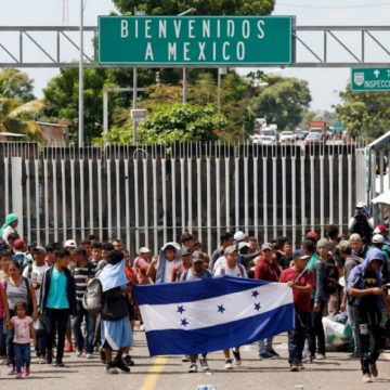 ¡URGENTE! CARAVANA MIGRANTE SALDRÁ DE MÉXICO HACIA EE.UU., MAYORÍA SON HONDUREÑOS Y VENEZOLANOS