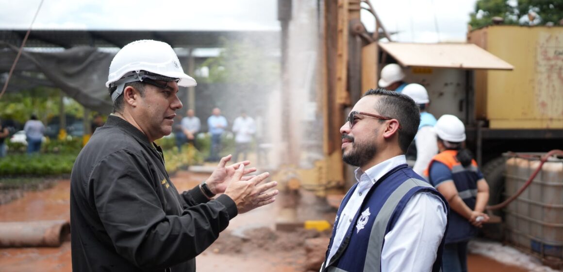 ALCALDE CAPITALINO SUPERVISA HALLAZGO DE AGUA DE POZO