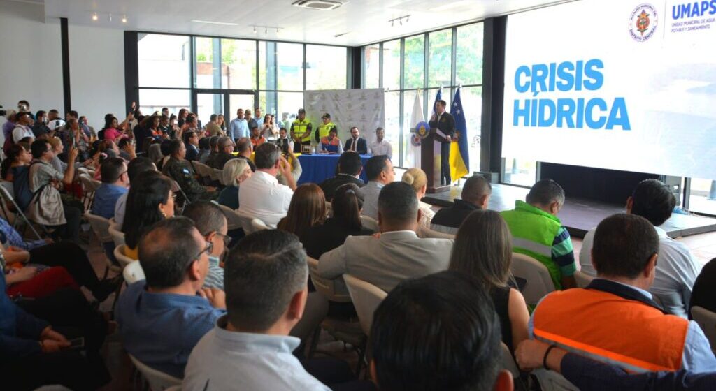 AUTORIDADES REDOBLAN ESFUERZOS FRENTE A CRISIS HÍDRICA EN LA CAPITAL