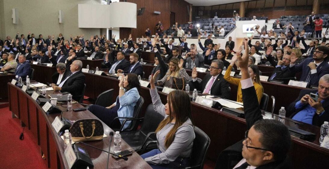 ¡VOTO UNANIME! CONGRESO ENDURECE MEDIDAS DE RECLUSIÓN A GRUPOS TERRORISTAS ¡VOTO UNANIME! CONGRESO ENDURECE MEDIDAS DE RECLUSIÓN A GRUPOS TERRORISTAS