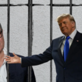 “60 MINUTOS” REVELA UN MERCADO DE INDULTOS EN EL GOBIERNO DE TRUMP: HASTA 3 MILLONES DE DÓLARES POR ACCESO AL PRESIDENTE