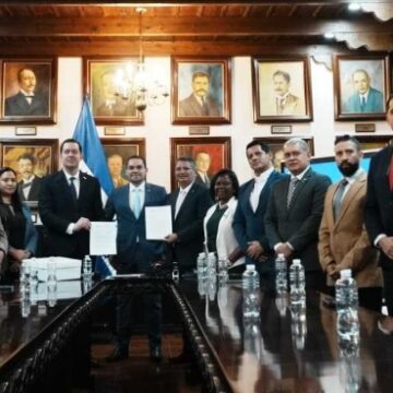 CONGRESO RECIBE PROYECTO PARA PRESUPUESTO GENERAL 2027