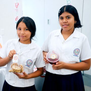 FUNDACIÓN TERRA INCENTIVA EMPRENDIMIENTOS DE ESTUDIANTES FUNDACIÓN TERRA INCENTIVA EMPRENDIMIENTOS DE ESTUDIANTES