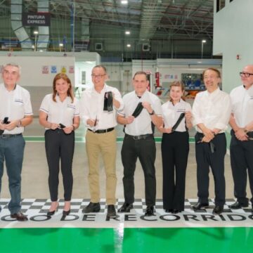 CORPORACIÓN FLORES INAUGURA MODERNO CENTRO DE PINTURA AUTOMOTRIZ EN HONDURAS