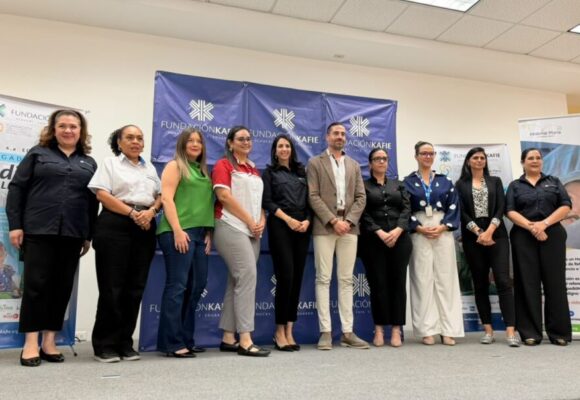 FUNDACIONES KAFIE Y MIGUEL LITTON APOYAN BRIGADA DE UROLOGÍA EN HOSPITAL MARÍA