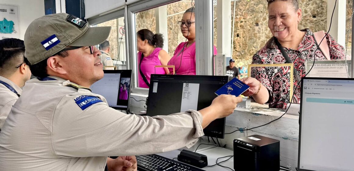 TURISMO NACIONAL “BAILADO”, AL MENOS 260 MILLONES DEJARÁN HONDUREÑOS A EL SALVADOR
